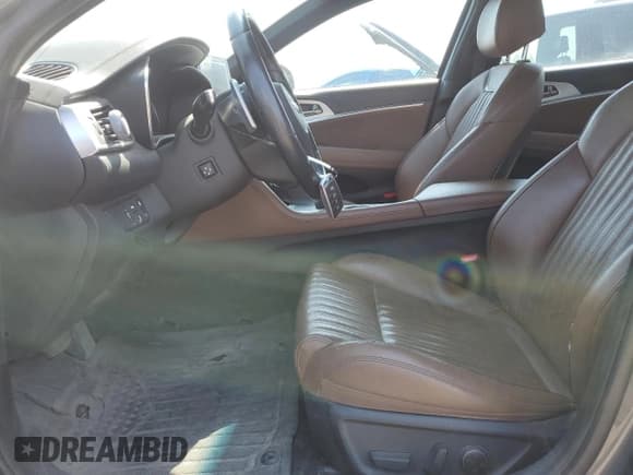 ✅ 2019 Genesis G70 Advanced • VIN: KMTG54LE4KU010798 • Lot: 60252395. Listed on Copart with 109,723 mi. Free auction sales archive from the USA and detailed vehicle history report at DreamBid. Image 7.