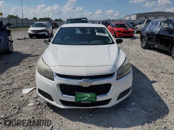 2015 Chevrolet Malibu LS z VIN 1G11A5SLXFF197537, wystawiony jako Copart lot #68995385 z przebiegiem 103 911 mil mil oraz Szkoda całkowita • Salvage title. Historia ofert i sprzedaży dostępna na DreamBid. Obrazek 5.