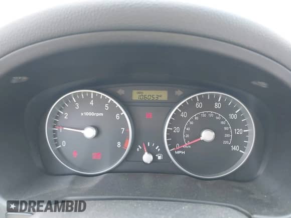 2009 Hyundai Accent GS z VIN KMHCM36C49U114315, wystawiony jako IAAI lot #42515747 z przebiegiem 106 053 mil mil oraz . Historia ofert i sprzedaży dostępna na DreamBid. Obrazek 7.