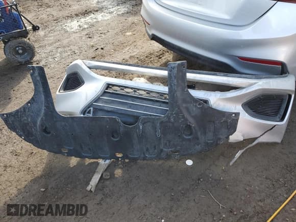 ✅ 2020 Hyundai Accent SE • VIN: 3KPC24A62LE123036 • Лот: 46187535. Опубликован ранее на Copart с пробегом 46 845 миль. Бесплатный доступ к архиву аукционных продаж из США и подробный отчёт об истории автомобиля на DreamBid. Изображение 12.