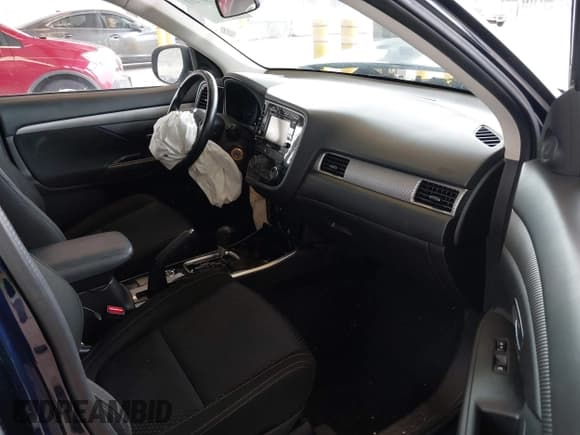 ✅ 2017 Mitsubishi Outlander ES • VIN: JA4AZ2A39HZ039704 • Lot: 43587211. Wystawiony na IAAI z przebiegiem 94 715 mil. Bezpłatny archiwum sprzedaży aukcyjnych z USA i szczegółowy raport historii pojazdu na DreamBid. Zdjęcie 5.