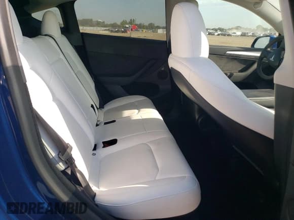 ✅ 2023 Tesla Model Y Long Range • VIN: 7SAYGDEE2PF714267 • Lot: 80869715. Listed on Copart with 35,147 mi. Free auction sales archive from the USA and detailed vehicle history report at DreamBid. Image 10.