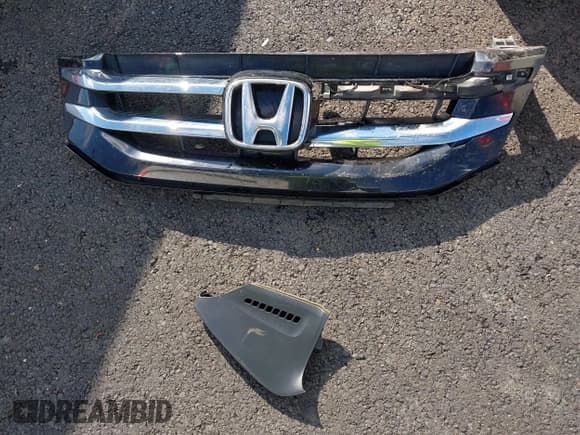 ✅ 2014 Honda Odyssey Touring • VIN: 5FNRL5H93EB043383 • Lot: 43571864. Listed on IAAI with 186,950 mi. Free auction sales archive from the USA and detailed vehicle history report at DreamBid. Image 12.