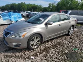 ✅ 2013 Nissan Altima S • VIN: 1N4BL3APXDN462643 • Лот: 63854265. Опубликован ранее на Copart с пробегом 136 372 миль. Бесплатный доступ к архиву аукционных продаж из США и подробный отчёт об истории автомобиля на DreamBid. Изображение 1.