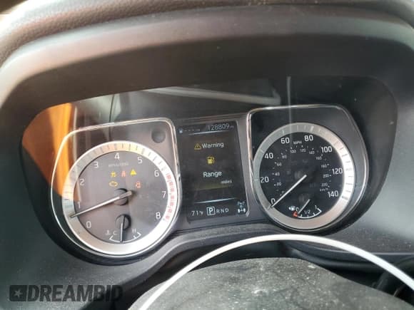 ✅ 2017 Nissan Titan SV • VIN: 1N6AA1EJ0HN541246 • Lot: 57471925. Listed on Copart with 128,809 mi. Free auction sales archive from the USA and detailed vehicle history report at DreamBid. Image 9.