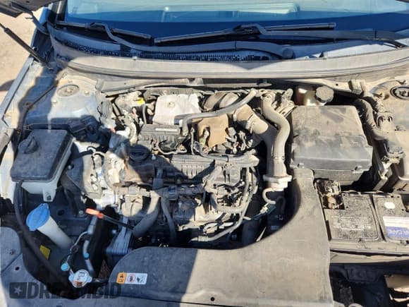 ✅ 2015 Hyundai Sonata Sport • VIN: 5NPE34AB3FH197004 • Lot: 81916885. Wystawiony na Copart z przebiegiem 159 866 mil. Bezpłatny archiwum sprzedaży aukcyjnych z USA i szczegółowy raport historii pojazdu na DreamBid. Zdjęcie 11.