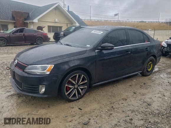 ✅ 2013 Volkswagen Jetta Autobahn • VIN: 3VW4A7AJ6DM249367 • Lot: 94694305. Wystawiony na Copart z przebiegiem 166 112 mil. Bezpłatny archiwum sprzedaży aukcyjnych z USA i szczegółowy raport historii pojazdu na DreamBid. Zdjęcie 1.