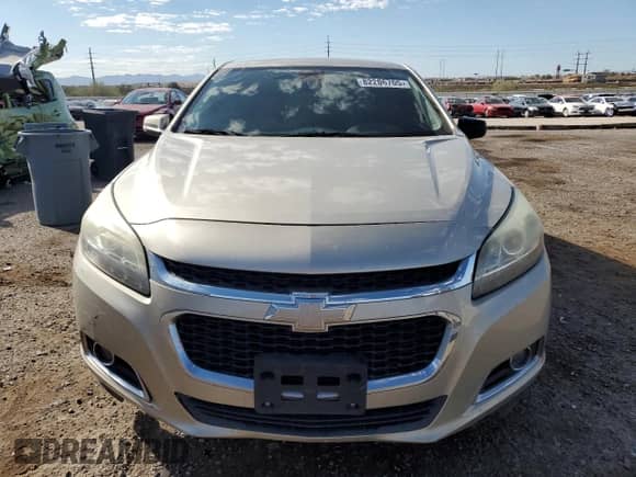 2015 Chevrolet Malibu LT z VIN 1G11D5SL8FF256916, wystawiony jako Copart lot #82206705 z przebiegiem 170 543 mil mil oraz Szkoda całkowita • Salvage title. Historia ofert i sprzedaży dostępna na DreamBid. Obrazek 5.