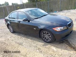 2007 BMW 3 Series 328xi с VIN WBAVC93567K030608, выставлен на аукционе IAAI как лот 43286059 с пробегом 176 629 миль миль и . История ставок и продаж доступна на DreamBid. Изображение 1.