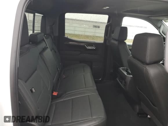 ✅ 2024 Chevrolet Silverado 1500 LT Trail Boss • VIN: 3GCUDFED0RG340195 • Lot: 57329115. Wystawiony na Copart z przebiegiem 6 440 mil. Bezpłatny archiwum sprzedaży aukcyjnych z USA i szczegółowy raport historii pojazdu na DreamBid. Zdjęcie 10.