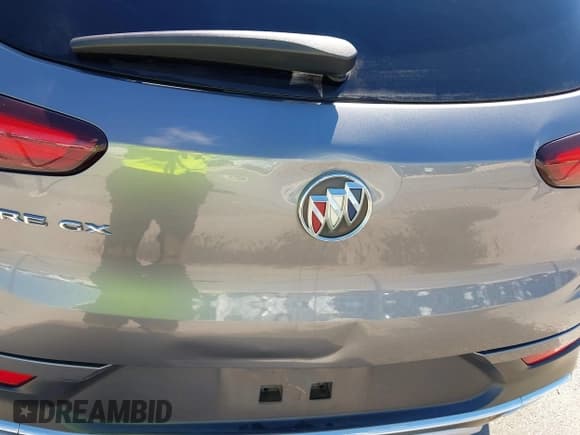 ✅ 2020 Buick Encore GX Essence • VIN: KL4MMFS23LB089458 • Lot: 42205219. Listed on IAAI with 26,861 mi. Free auction sales archive from the USA and detailed vehicle history report at DreamBid. Image 6.