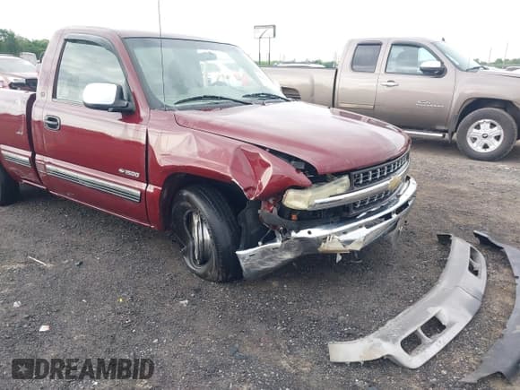 ✅ 2000 Chevrolet Silverado 1500 LS • VIN: 1GCEC14T1YZ251253 • Лот: 42094727. Опубликован ранее на IAAI с пробегом 425 300 миль. Бесплатный доступ к архиву аукционных продаж из США и подробный отчёт об истории автомобиля на DreamBid. Изображение 6.