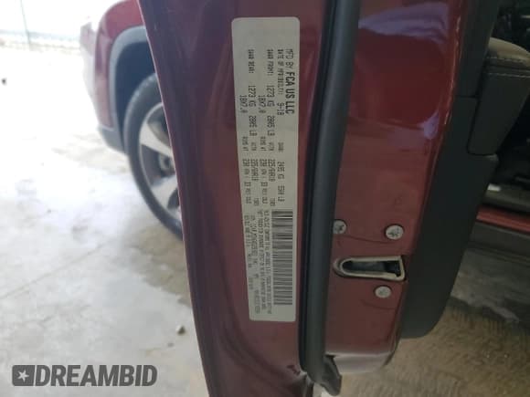 ✅ 2019 Jeep Cherokee Limited • VIN: 1C4PJMDN6KD291821 • Lot: 58326865. Listed on Copart with 66,465 mi. Free auction sales archive from the USA and detailed vehicle history report at DreamBid. Image 12.