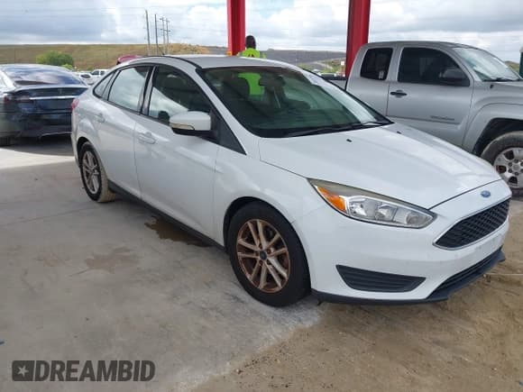 ✅ 2016 Ford Focus SE • VIN: 1FADP3F21GL207860 • Lot: 43813764. Listed on IAAI with 114,680 mi. Free auction sales archive from the USA and detailed vehicle history report at DreamBid. Image 1.