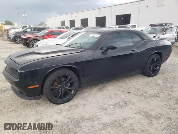 ✅ 2016 Dodge Challenger SXT Plus • VIN: 2C3CDZAG0GH250270 • Lot: 61299553. Wystawiony na Copart z przebiegiem 96 128 mil. Bezpłatny archiwum sprzedaży aukcyjnych z USA i szczegółowy raport historii pojazdu na DreamBid. Zdjęcie 1.