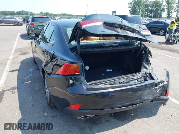 ✅ 2019 Lexus IS 300 • VIN: JTHC81D25K5038917 • Lot: 42859214. Listed on IAAI with 71,230 mi. Free auction sales archive from the USA and detailed vehicle history report at DreamBid. Image 3.