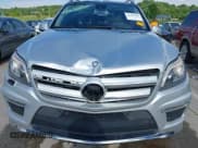 ✅ 2015 Mercedes-Benz GL 550 • VIN: 4JGDF7DE0FA472857 • Лот: 42309286. Опубликован ранее на IAAI с пробегом 93 088 миль. Бесплатный доступ к архиву аукционных продаж из США и подробный отчёт об истории автомобиля на DreamBid. Изображение 17.
