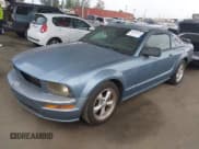 ✅ 2008 Ford Mustang GT Deluxe • VIN: 1ZVHT82H785132857 • Lot: 43208213. Listed on IAAI with 143,146 mi. Free auction sales archive from the USA and detailed vehicle history report at DreamBid. Image 2.