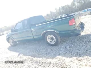 ✅ 1997 Chevrolet S-10 LS • VIN: 1GCCS1943V8138255 • Лот: 49462495. Опубликован ранее на Copart с пробегом 216 172 миль. Бесплатный доступ к архиву аукционных продаж из США и подробный отчёт об истории автомобиля на DreamBid. Изображение 2.