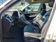 ✅ 2017 Audi Q5 Premium • VIN: WA1C2AFP3HA091038 • Lot: 90471585. Wystawiony na Copart z przebiegiem 123 689 mil. Bezpłatny archiwum sprzedaży aukcyjnych z USA i szczegółowy raport historii pojazdu na DreamBid. Zdjęcie 7.