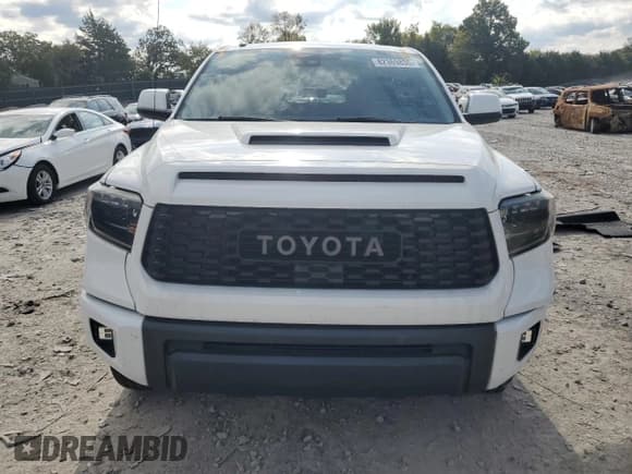 ✅ 2019 Toyota Tundra SR5 • VIN: 5TFDY5F11KX821450 • Lot: 82369835. Listed on Copart with 77,443 mi. Free auction sales archive from the USA and detailed vehicle history report at DreamBid. Image 5.