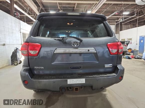 ✅ 2008 Toyota Sequoia Limited • VIN: 5TDBY68A18S013205 • Лот: 90739965. Опубликован ранее на Copart с пробегом 264 627 миль. Бесплатный доступ к архиву аукционных продаж из США и подробный отчёт об истории автомобиля на DreamBid. Изображение 6.