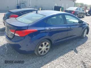 2013 Hyundai Elantra GLS z VIN KMHDH4AE4DU603135, wystawiony jako IAAI lot #43332090 z przebiegiem 222 799 mil mil oraz . Historia ofert i sprzedaży dostępna na DreamBid. Obrazek 4.
