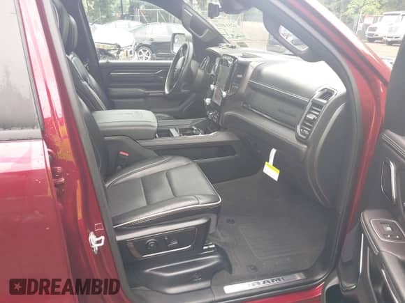 2023 Ram 1500 Limited с VIN 1C6SRFHM2PN509939, выставлен на аукционе IAAI как лот 42514018 с пробегом 31 669 миль миль и . История ставок и продаж доступна на DreamBid. Изображение 5.