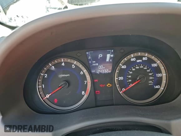 ✅ 2013 Hyundai Accent SE • VIN: KMHCU5AE5DU076929 • Lot: 93824245. Listed on Copart with 124,332 mi. Free auction sales archive from the USA and detailed vehicle history report at DreamBid. Image 9.