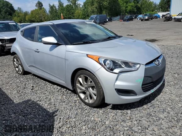 ✅ 2016 Hyundai Veloster • VIN: KMHTC6AD1GU289283 • Lot: 68667954. Wystawiony na Copart z przebiegiem 72 304 mil. Bezpłatny archiwum sprzedaży aukcyjnych z USA i szczegółowy raport historii pojazdu na DreamBid. Zdjęcie 4.