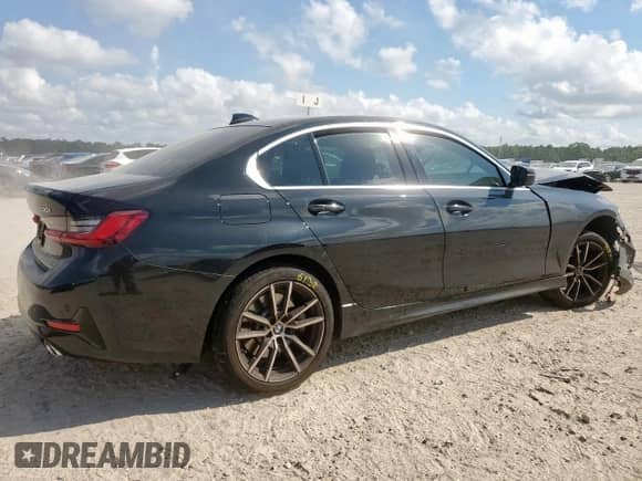 2022 BMW 3 Series 330i z VIN 3MW5R1J06N8C27011, wystawiony jako Copart lot #80242315 z przebiegiem Nie podano mil oraz Szkoda całkowita • Salvage title. Historia ofert i sprzedaży dostępna na DreamBid. Obrazek 3.