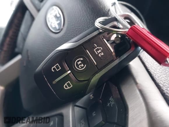 ✅ 2015 Ford F-150 XLT • VIN: 1FTEW1EF0FFB70257 • Lot: 42084443. Listed on IAAI with 123,351 mi. Free auction sales archive from the USA and detailed vehicle history report at DreamBid. Image 11.