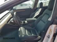 ✅ 2022 Tesla Model 3 • VIN: 5YJ3E1EA6NF332393 • Lot: 94225995. Wystawiony na Copart z przebiegiem 32 919 mil. Bezpłatny archiwum sprzedaży aukcyjnych z USA i szczegółowy raport historii pojazdu na DreamBid. Zdjęcie 7.