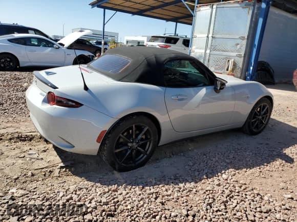 ✅ 2016 Mazda MX-5 Miata Club • VIN: JM1NDAC73G0107482 • Lot: 50266405. Wystawiony na Copart z przebiegiem 63 426 mil. Bezpłatny archiwum sprzedaży aukcyjnych z USA i szczegółowy raport historii pojazdu na DreamBid. Zdjęcie 3.