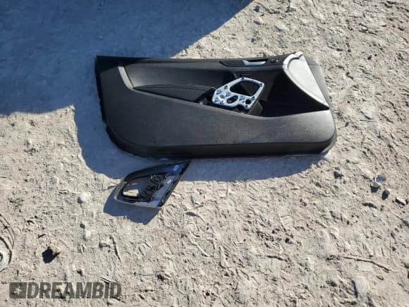 ✅ 2016 Hyundai Veloster Turbo • VIN: KMHTC6AE4GU299797 • Лот: 81756654. Опубликован ранее на Copart с пробегом 113 178 миль. Бесплатный доступ к архиву аукционных продаж из США и подробный отчёт об истории автомобиля на DreamBid. Изображение 12.