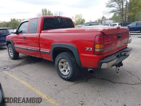 2002 Chevrolet Silverado 1500 LS with VIN 1GCEK19T82E182507, listed as a IAAI auction lot 43577497 with 258,983 mi miles and . Bid and sale history available at DreamBid. Image 3.
