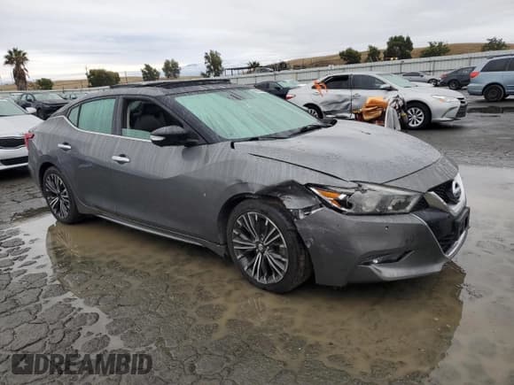 ✅ 2017 Nissan Maxima SL • VIN: 1N4AA6AP1HC384435 • Lot: 86810615. Wystawiony na Copart z przebiegiem 82 104 mil. Bezpłatny archiwum sprzedaży aukcyjnych z USA i szczegółowy raport historii pojazdu na DreamBid. Zdjęcie 4.