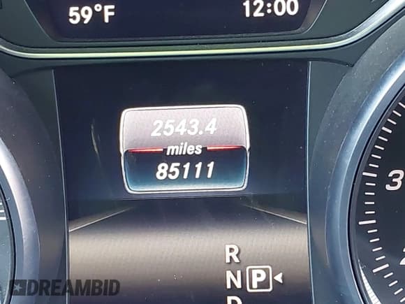 ✅ 2019 Mercedes-Benz CLA 250 • VIN: WDDSJ4EB4KN739956 • Lot: 43578031. Wystawiony na IAAI z przebiegiem 85 111 mil. Bezpłatny archiwum sprzedaży aukcyjnych z USA i szczegółowy raport historii pojazdu na DreamBid. Zdjęcie 14.