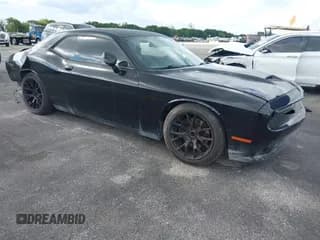 ✅ 2015 Dodge Challenger SXT Plus • VIN: 2C3CDZBG3FH895668 • Lot: 43347502. Wystawiony na IAAI z przebiegiem 100 318 mil. Bezpłatny archiwum sprzedaży aukcyjnych z USA i szczegółowy raport historii pojazdu na DreamBid. Zdjęcie 1.
