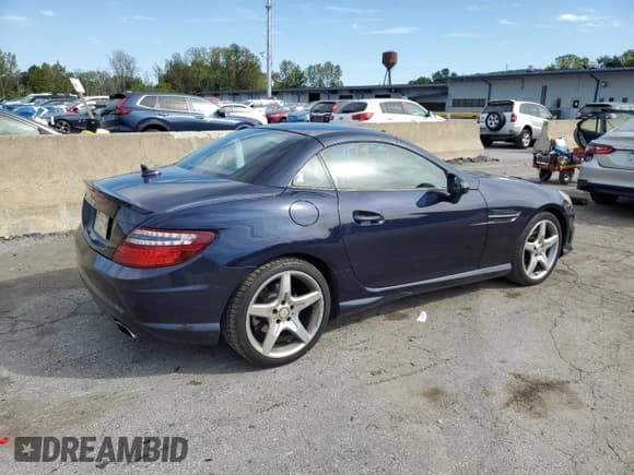 ✅ 2012 Mercedes-Benz SLK 250 • VIN: WDDPK4HA8CF039990 • Lot: 80119945. Listed on Copart with 68,559 mi. Free auction sales archive from the USA and detailed vehicle history report at DreamBid. Image 3.