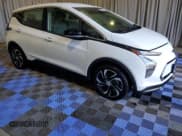 ✅ 2023 Chevrolet Bolt EV 2LT • VIN: 1G1FX6S05P4185826 • Lot: 44374435. Wystawiony na Copart z przebiegiem 8 126 mil. Bezpłatny archiwum sprzedaży aukcyjnych z USA i szczegółowy raport historii pojazdu na DreamBid. Zdjęcie 4.