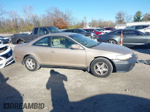 ✅ 2001 Honda Accord LX • VIN: 1HGCG22481A019395 • Lot: 43706189. Listed on IAAI with 198,661 mi. Free auction sales archive from the USA and detailed vehicle history report at DreamBid. Image 14.