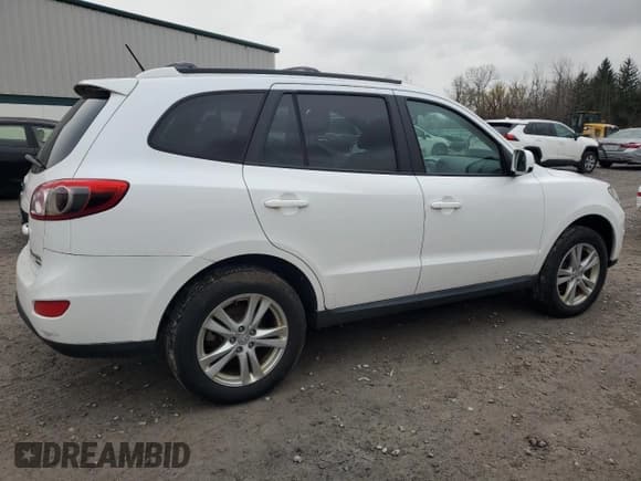 ✅ 2011 Hyundai Santa Fe SE • VIN: 5XYZHDAG5BG007929 • Lot: 82100674. Listed on Copart with 153,661 mi. Free auction sales archive from the USA and detailed vehicle history report at DreamBid. Image 3.