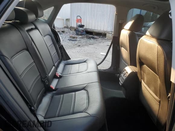 ✅ 2020 Volkswagen Passat R-Line • VIN: 1VWMA7A31LC019673 • Лот: 66040645. Опубликован ранее на Copart с пробегом 83 723 миль. Бесплатный доступ к архиву аукционных продаж из США и подробный отчёт об истории автомобиля на DreamBid. Изображение 10.