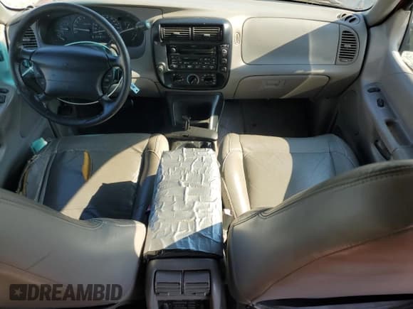 ✅ 1999 Ford Explorer XLT • VIN: 1FMZU32E3XZC01866 • Lot: 69611674. Wystawiony na Copart z przebiegiem 223 859 mil. Bezpłatny archiwum sprzedaży aukcyjnych z USA i szczegółowy raport historii pojazdu na DreamBid. Zdjęcie 8.