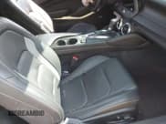 ✅ 2017 Chevrolet Camaro 2LT • VIN: 1G1FD1RS6H0102626 • Lot: 42087842. Wystawiony na IAAI z przebiegiem Nie podano. Bezpłatny archiwum sprzedaży aukcyjnych z USA i szczegółowy raport historii pojazdu na DreamBid. Zdjęcie 5.