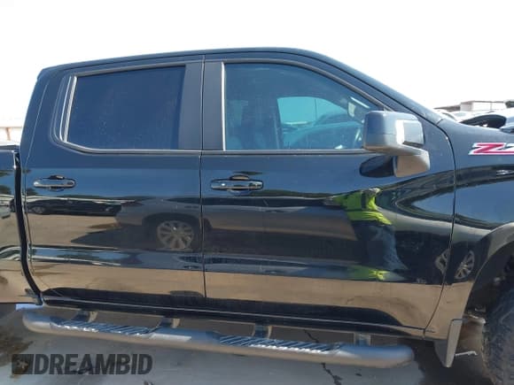 ✅ 2021 Chevrolet Silverado 1500 LT Trail Boss • VIN: 3GCPYFEL9MG154155 • Lot: 43186758. Wystawiony na IAAI z przebiegiem 36 343 mil. Bezpłatny archiwum sprzedaży aukcyjnych z USA i szczegółowy raport historii pojazdu na DreamBid. Zdjęcie 14.