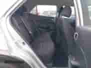 2021 Hyundai Venue SE z VIN KMHRB8A3XMU100531, wystawiony jako IAAI lot #41777510 z przebiegiem 34 557 mil mil oraz . Historia ofert i sprzedaży dostępna na DreamBid. Obrazek 8.