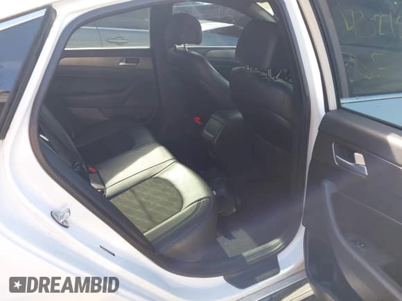 ✅ 2017 Hyundai Sonata Sport • VIN: 5NPE34AB2HH528688 • Lot: 43215074. Listed on IAAI with 167,062 mi. Free auction sales archive from the USA and detailed vehicle history report at DreamBid. Image 8.