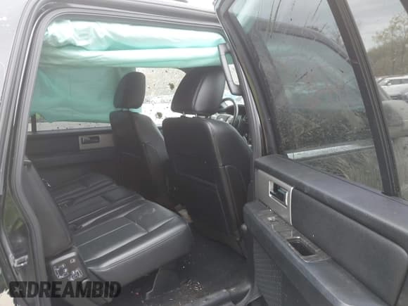 ✅ 2017 Ford Expedition Max Limited • VIN: 1FMJK2AT8HEA32465 • Lot: 43568476. Wystawiony na IAAI z przebiegiem 106 374 mil. Bezpłatny archiwum sprzedaży aukcyjnych z USA i szczegółowy raport historii pojazdu na DreamBid. Zdjęcie 8.